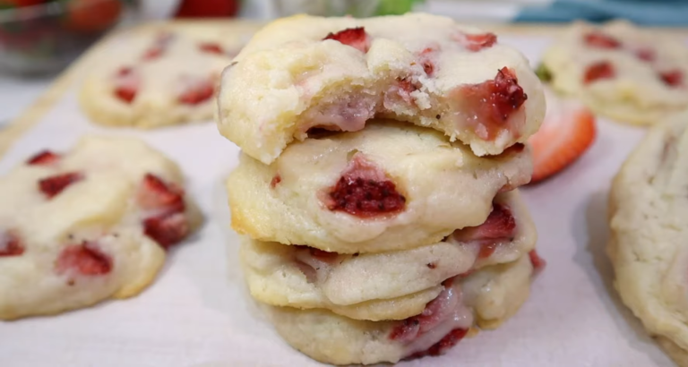 Easy Strawberry Cheesecake Cookies _ Just 5 Ingredients